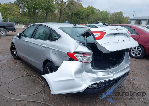 2016 Ford Fusion S из США, поврежденный, VIN 3FA6P0G75GR131675